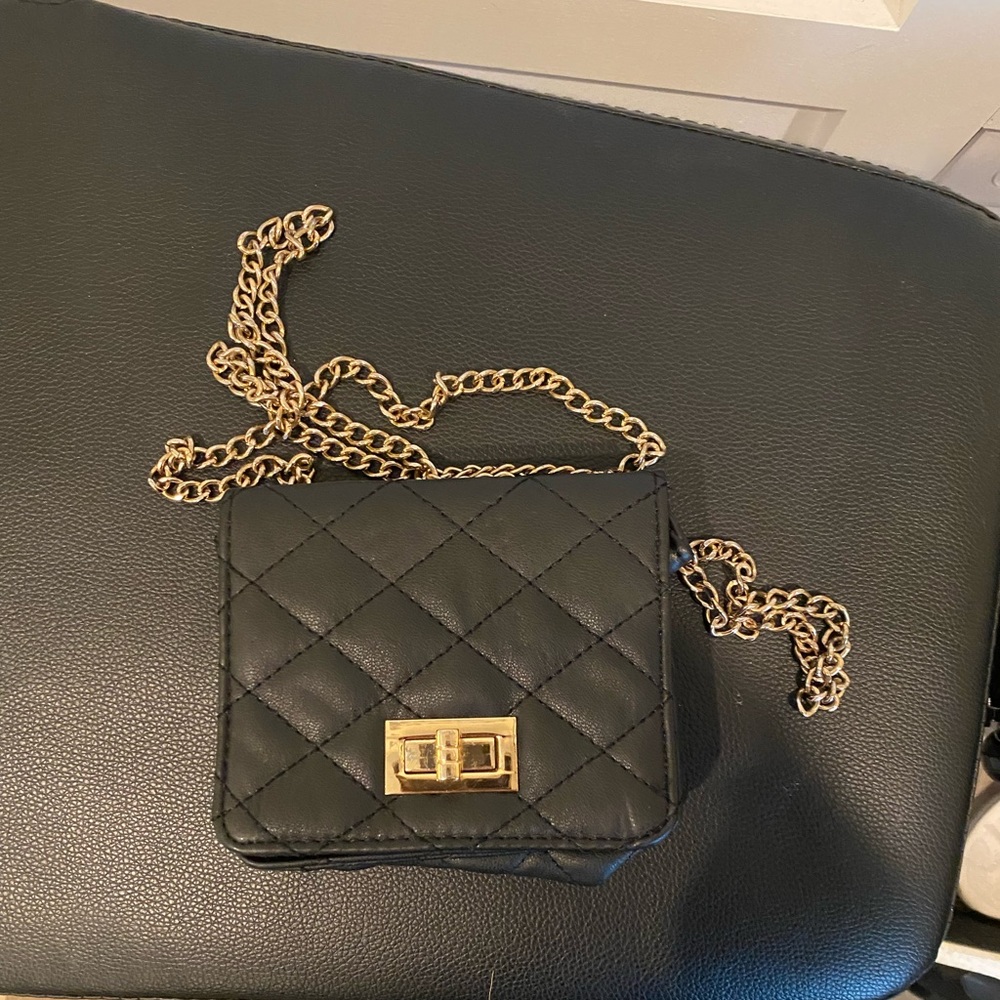 Black Crossbody Purse with Gold Chain